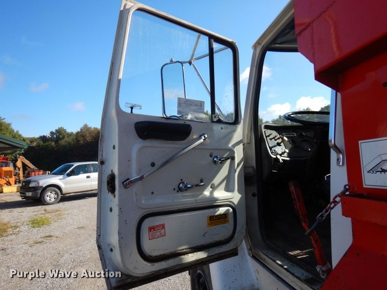 image for item DH5182 1987 Ford L8000  dump truck