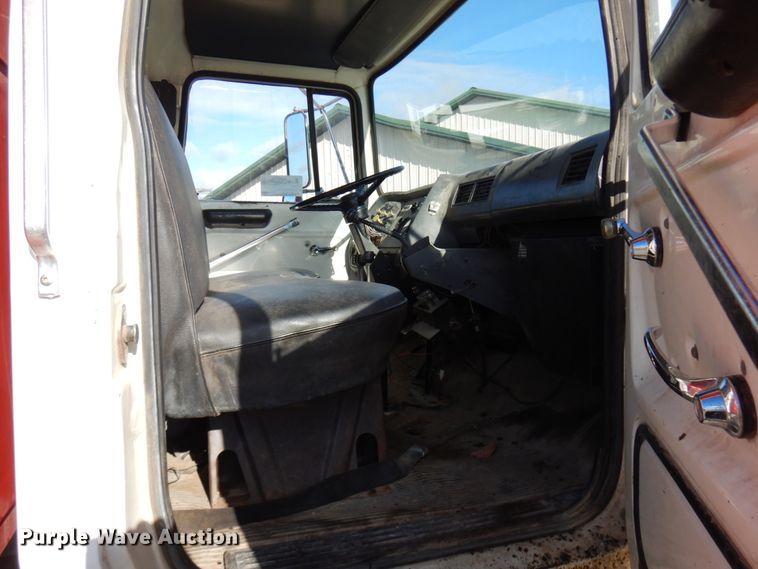 image for item DH5182 1987 Ford L8000  dump truck