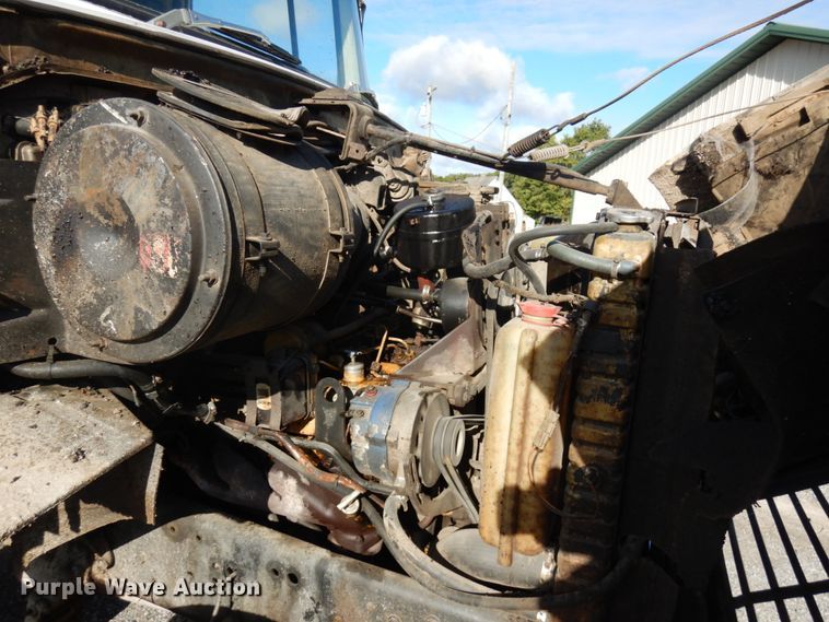 image for item DH5182 1987 Ford L8000  dump truck