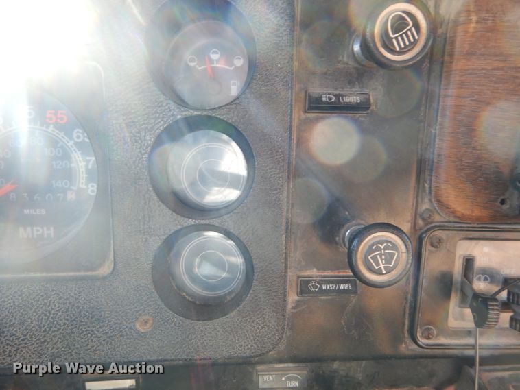 image for item DH5183 1989 International 1954  dump truck