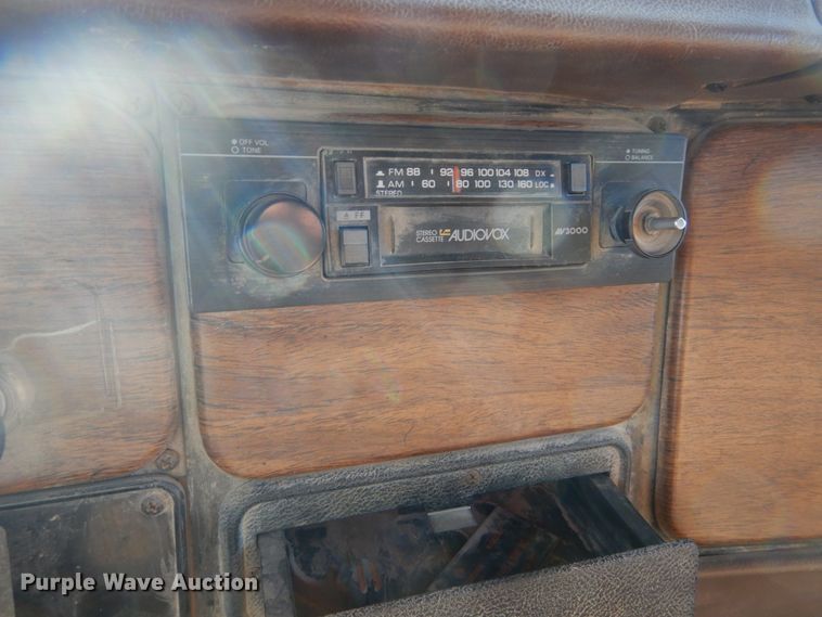 image for item DH5183 1989 International 1954  dump truck