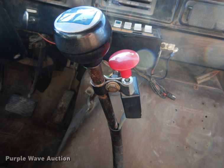 image for item DH5183 1989 International 1954  dump truck