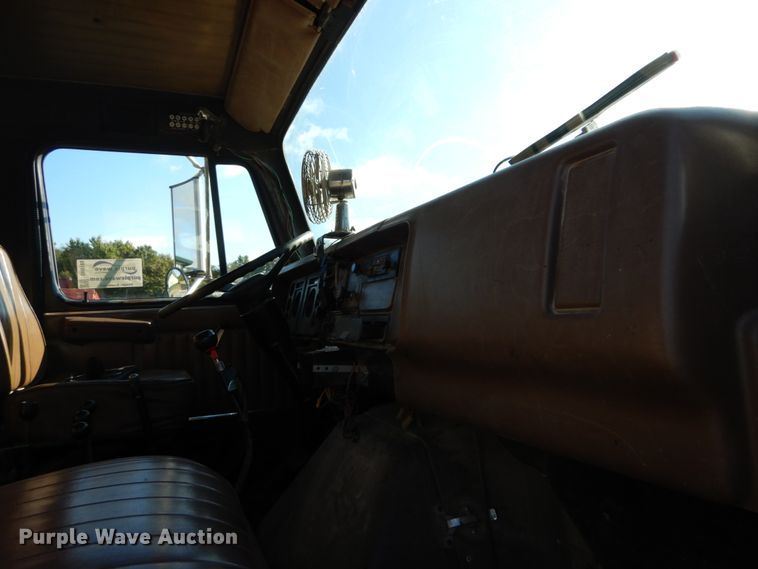 image for item DH5183 1989 International 1954  dump truck