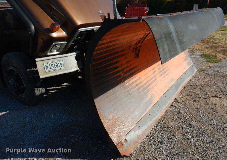 image for item DH5183 1989 International 1954  dump truck