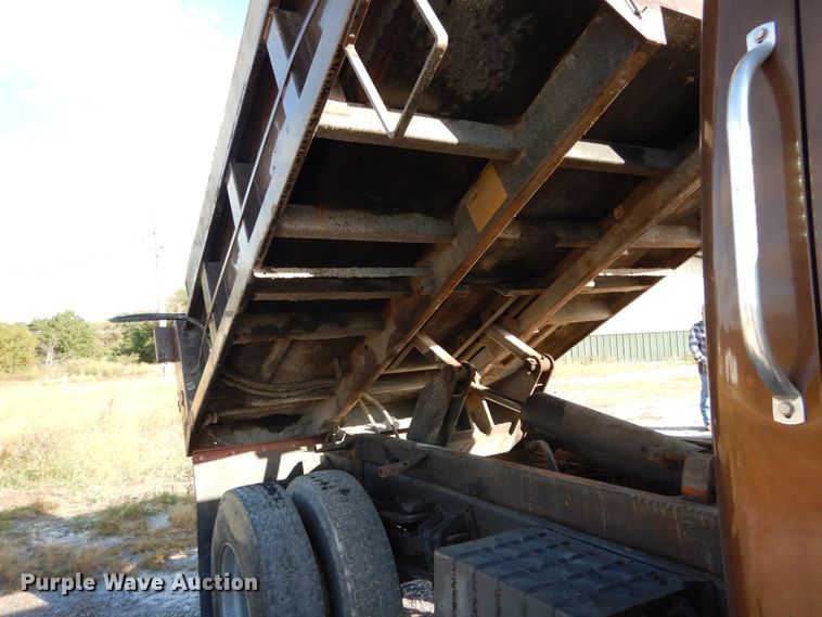 image for item DH5183 1989 International 1954  dump truck