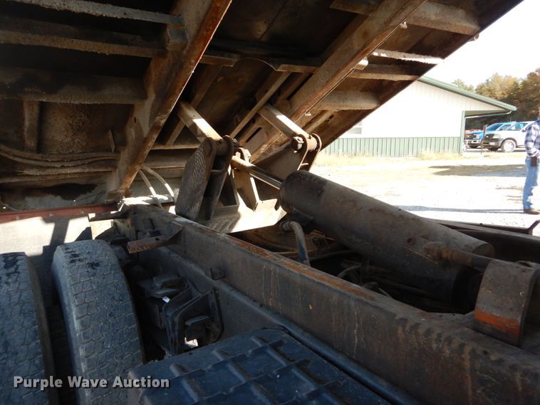 image for item DH5183 1989 International 1954  dump truck