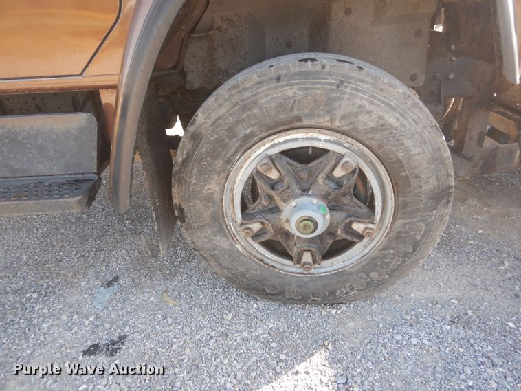 image for item DH5183 1989 International 1954  dump truck