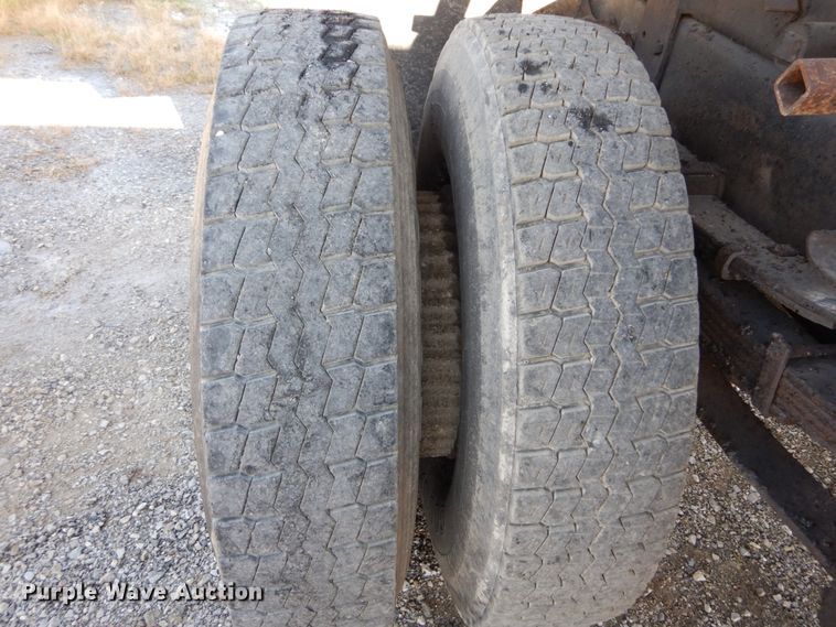 image for item DH5183 1989 International 1954  dump truck