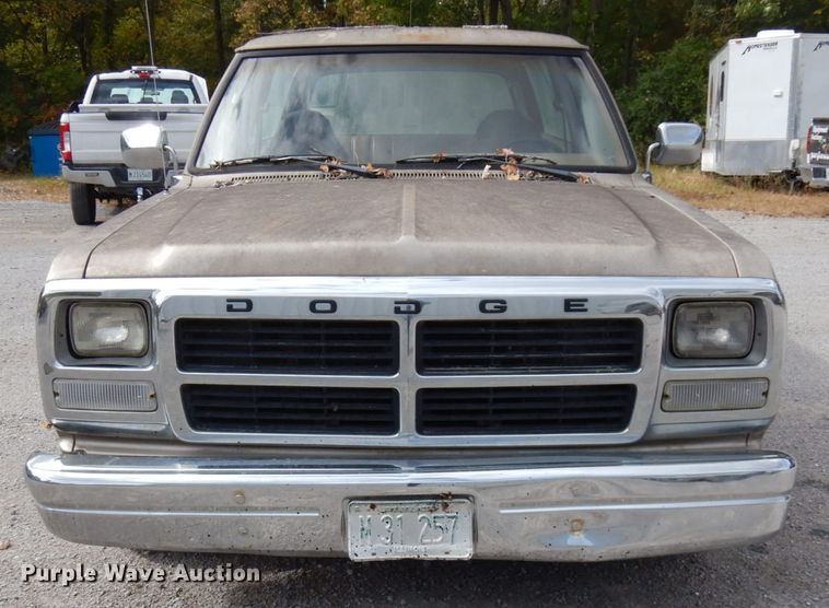image for item DH5187 1992 Dodge Ram Charger  SUV