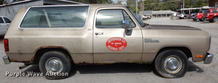 image for item DH5187 1992 Dodge Ram Charger  SUV