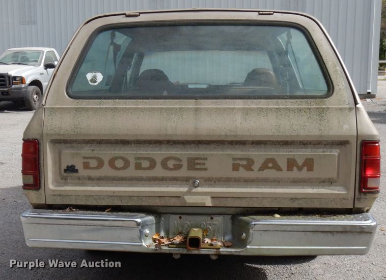 image for item DH5187 1992 Dodge Ram Charger  SUV