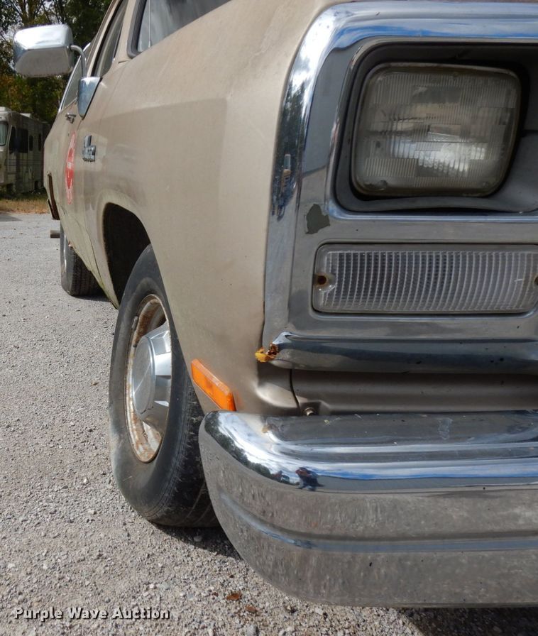 image for item DH5187 1992 Dodge Ram Charger  SUV