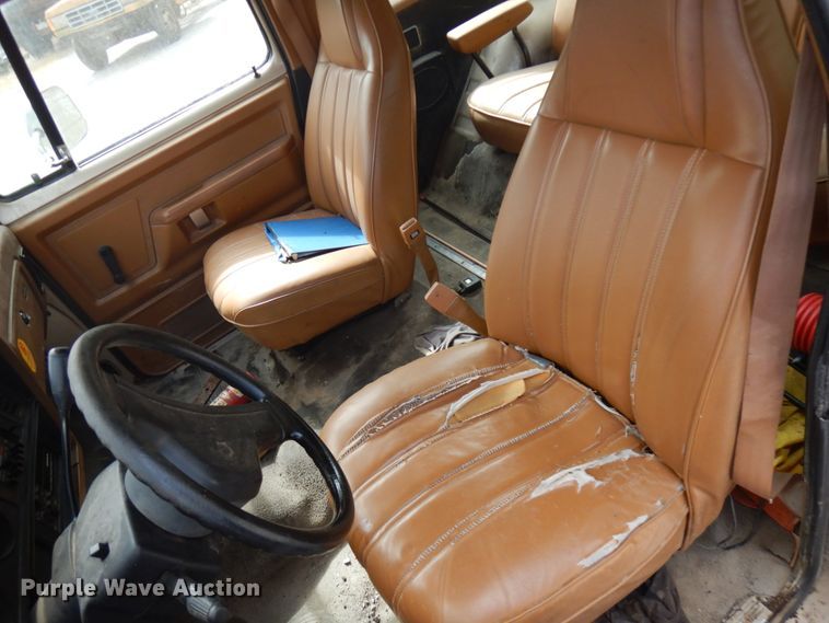 image for item DH5187 1992 Dodge Ram Charger  SUV