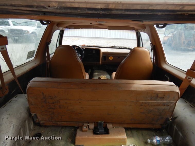 image for item DH5187 1992 Dodge Ram Charger  SUV