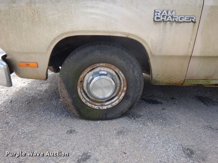 image for item DH5187 1992 Dodge Ram Charger  SUV