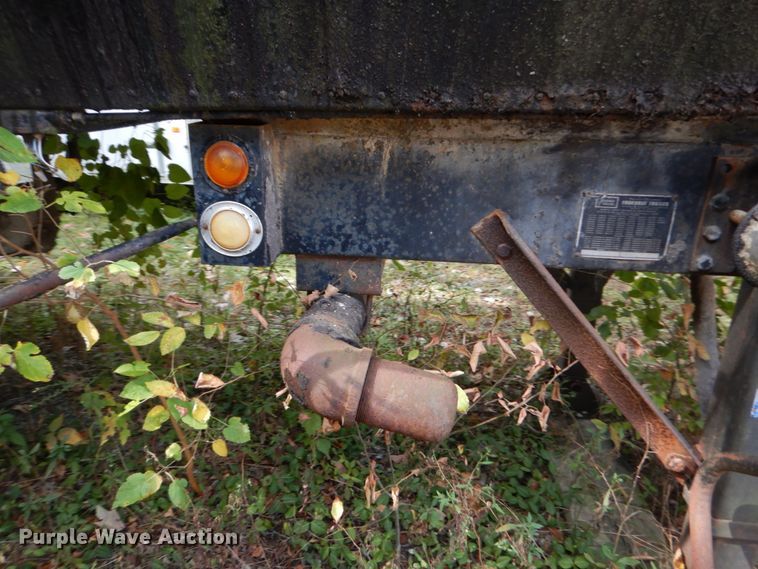 image for item DH5189 1965 Fruehauf TEHF2R tank trailer