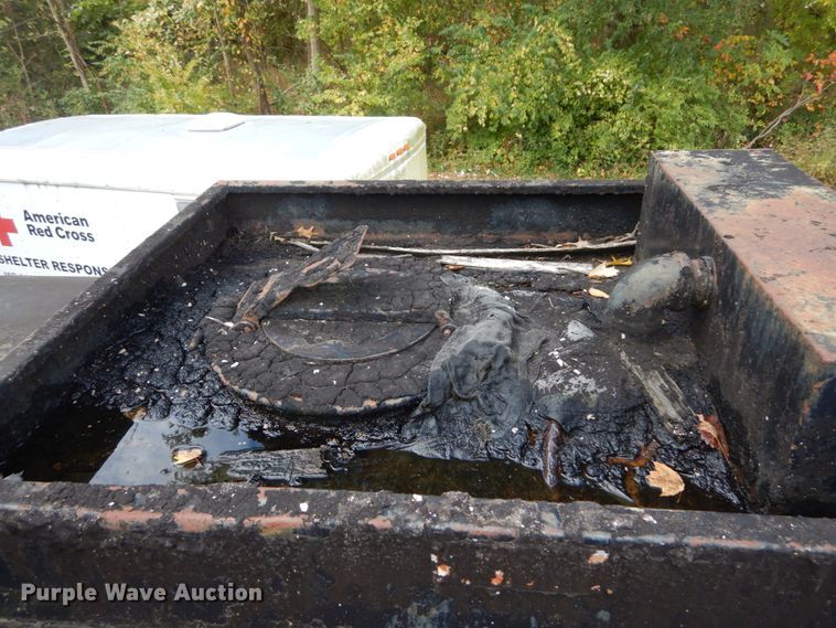 image for item DH5189 1965 Fruehauf TEHF2R tank trailer