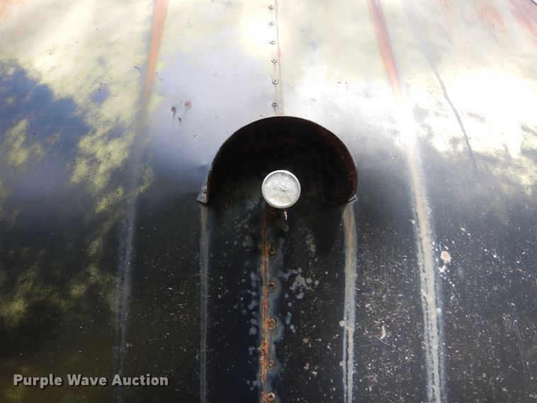 image for item DH5189 1965 Fruehauf TEHF2R tank trailer