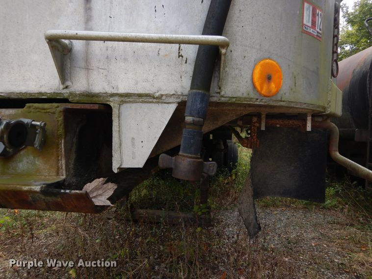 image for item DH5190 1973 Schien end dump trailer