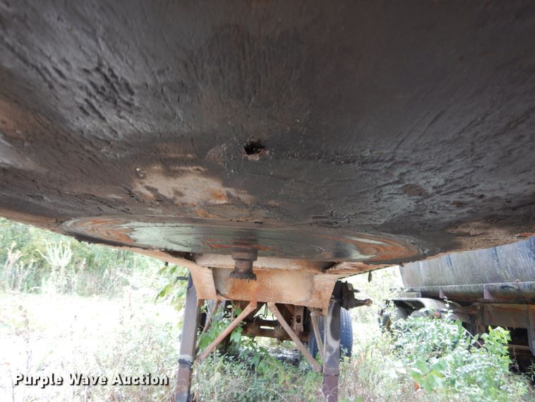 image for item DH5190 1973 Schien end dump trailer