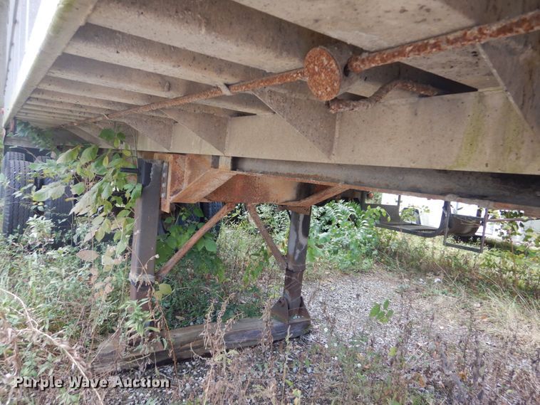 image for item DH5190 1973 Schien end dump trailer