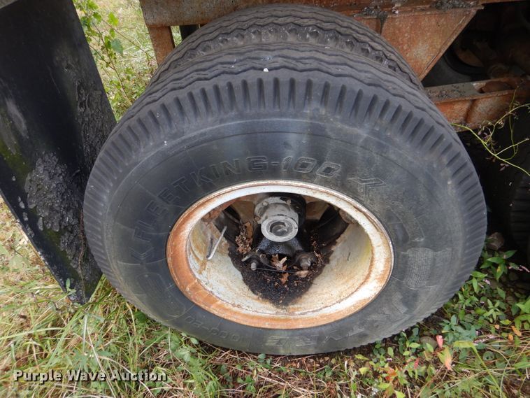 image for item DH5190 1973 Schien end dump trailer