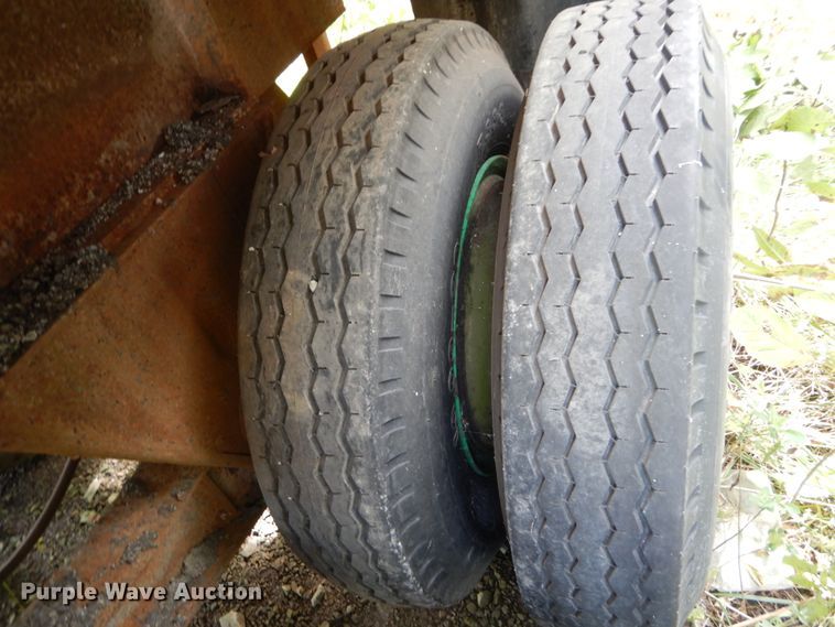 image for item DH5190 1973 Schien end dump trailer