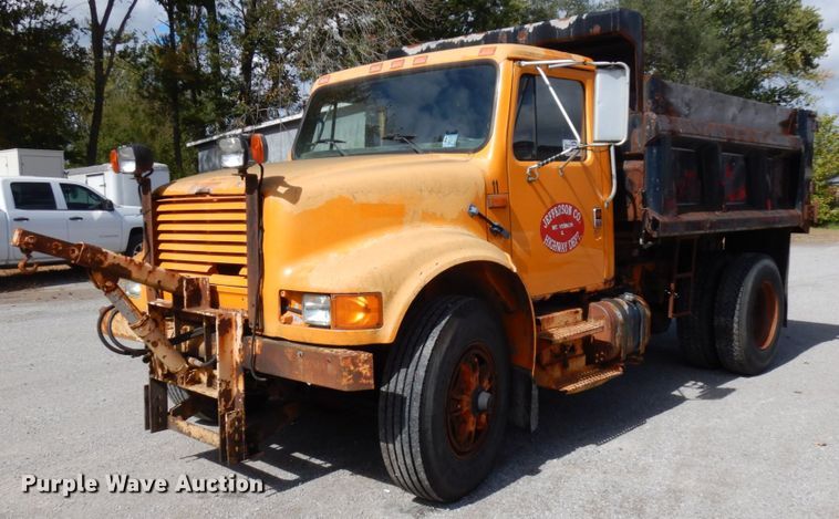 image for item DH5193 1991 International 4900  dump truck