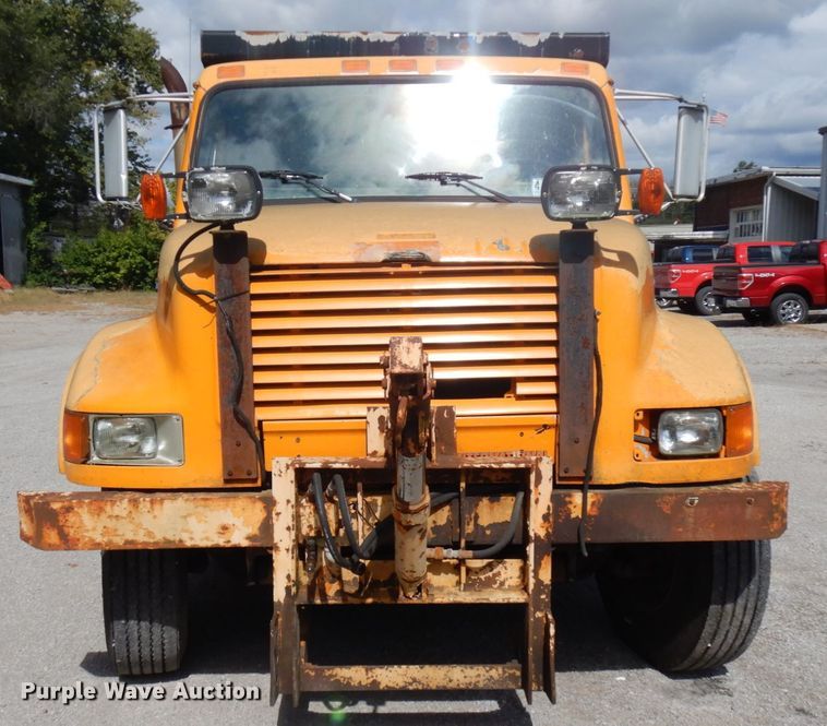 image for item DH5193 1991 International 4900  dump truck