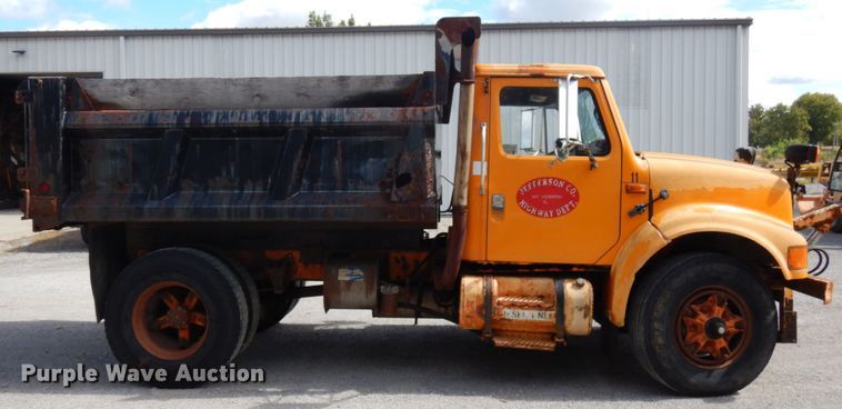 image for item DH5193 1991 International 4900  dump truck