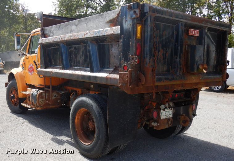 image for item DH5193 1991 International 4900  dump truck