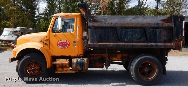 image for item DH5193 1991 International 4900  dump truck