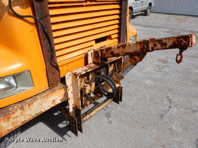 image for item DH5193 1991 International 4900  dump truck