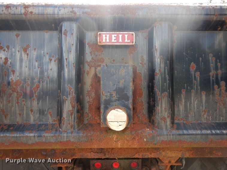 image for item DH5193 1991 International 4900  dump truck