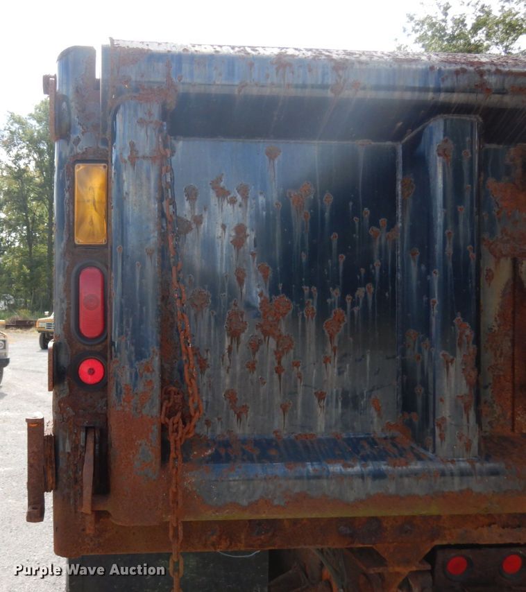 image for item DH5193 1991 International 4900  dump truck