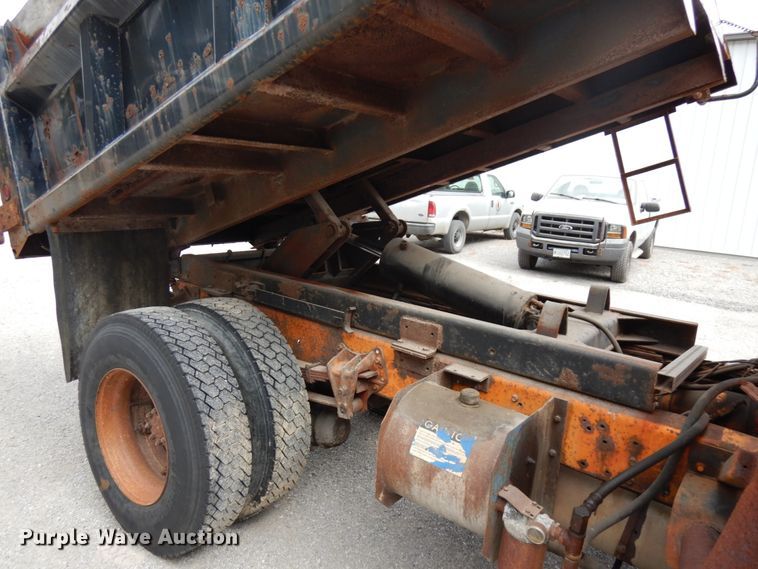 image for item DH5193 1991 International 4900  dump truck