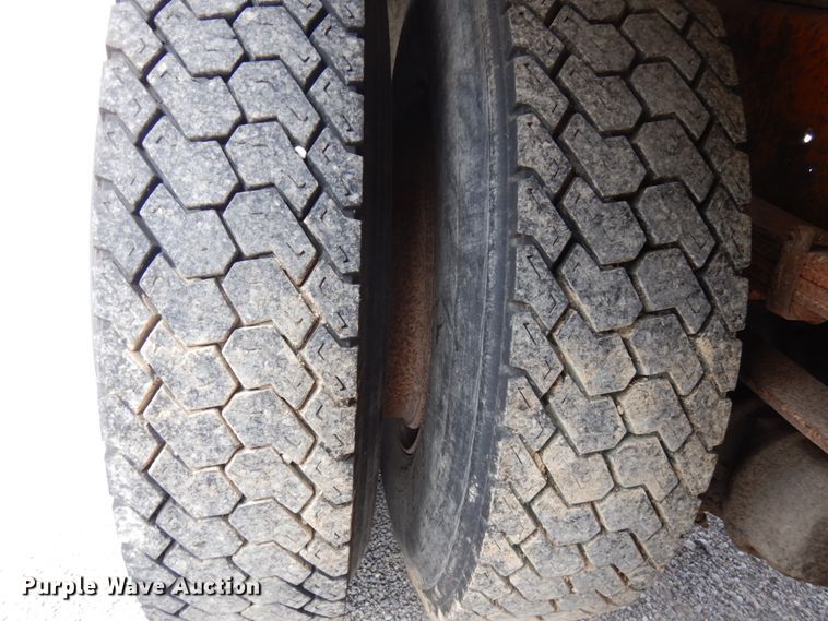 image for item DH5193 1991 International 4900  dump truck