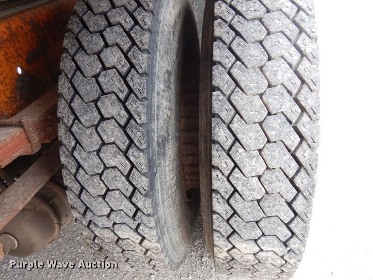 image for item DH5193 1991 International 4900  dump truck