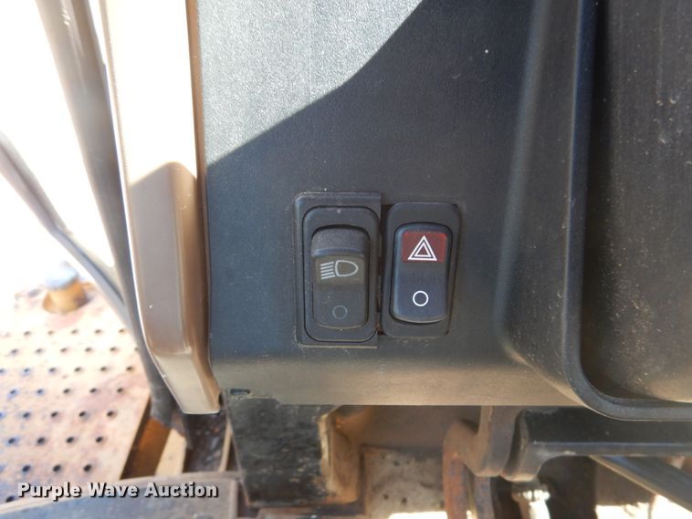 image for item DH5198 1998 John Deere 310SE  backhoe