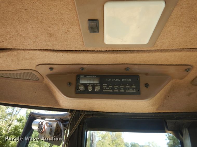 image for item DH5198 1998 John Deere 310SE  backhoe