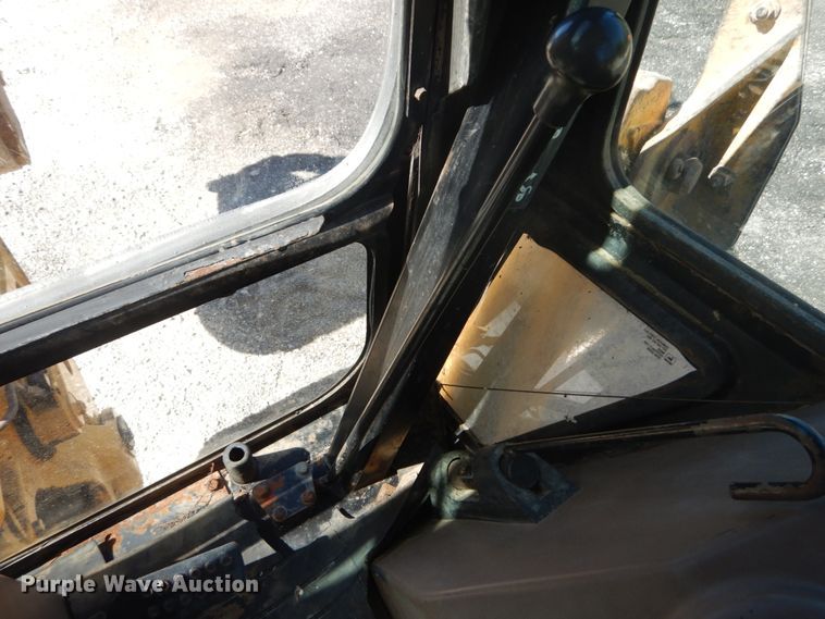 image for item DH5198 1998 John Deere 310SE  backhoe