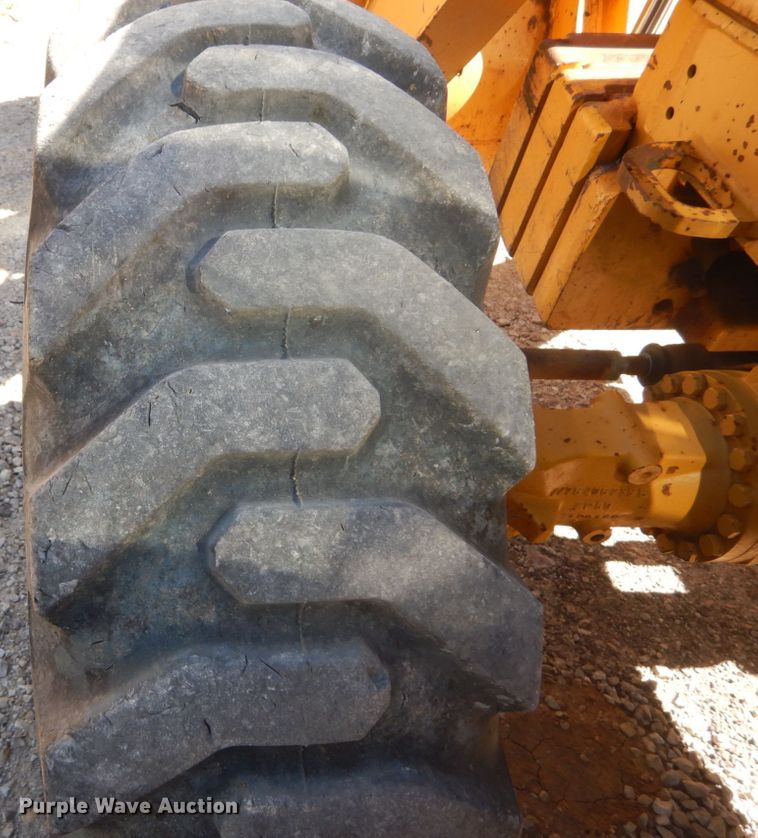 image for item DH5198 1998 John Deere 310SE  backhoe