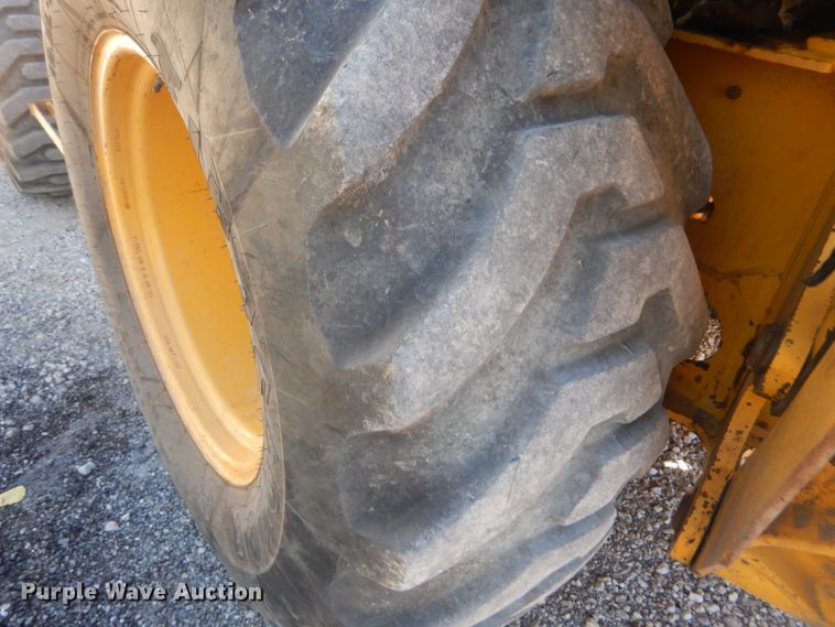 image for item DH5198 1998 John Deere 310SE  backhoe