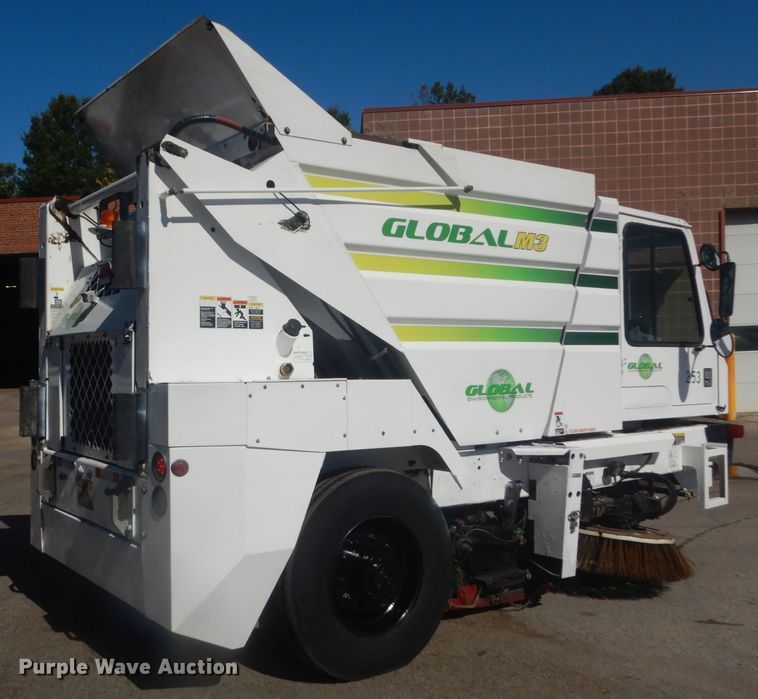 image for item DH5201 2013 Global Environment M3  street sweeper