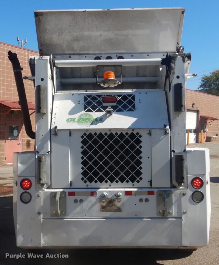 image for item DH5201 2013 Global Environment M3  street sweeper