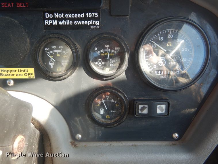 image for item DH5201 2013 Global Environment M3  street sweeper