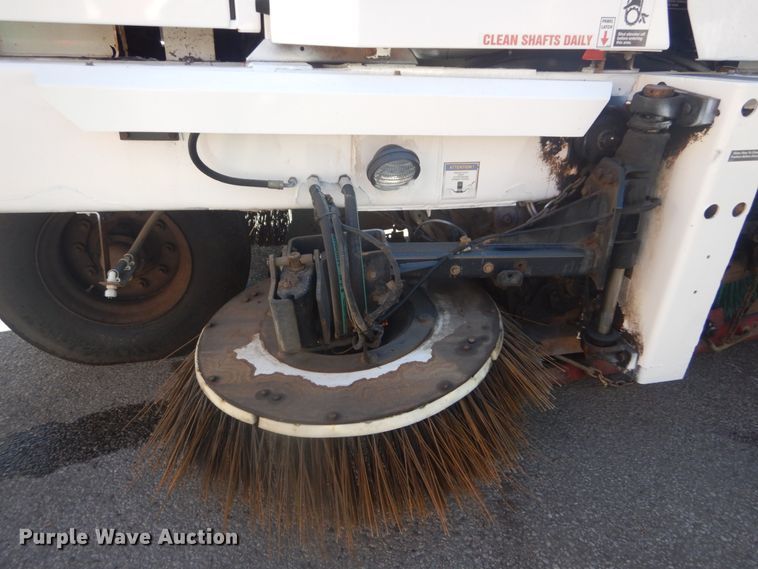 image for item DH5201 2013 Global Environment M3  street sweeper