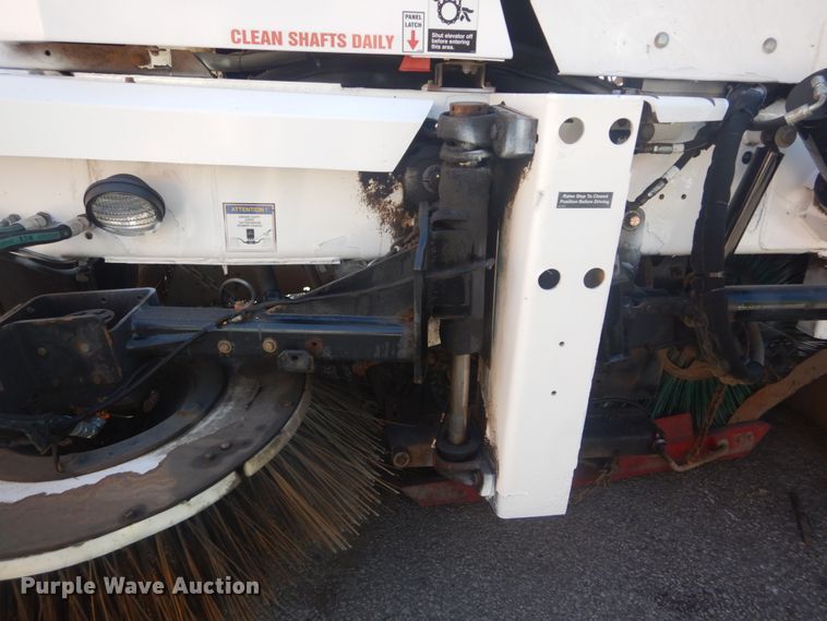 image for item DH5201 2013 Global Environment M3  street sweeper
