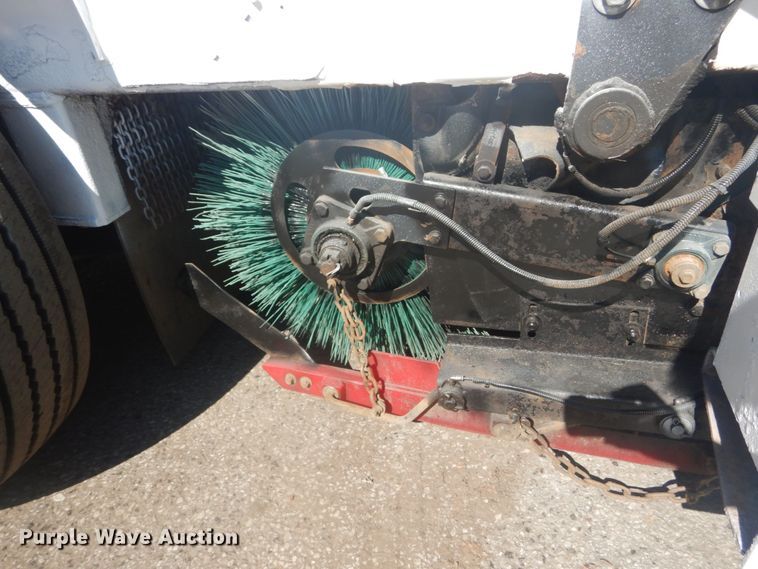 image for item DH5201 2013 Global Environment M3  street sweeper