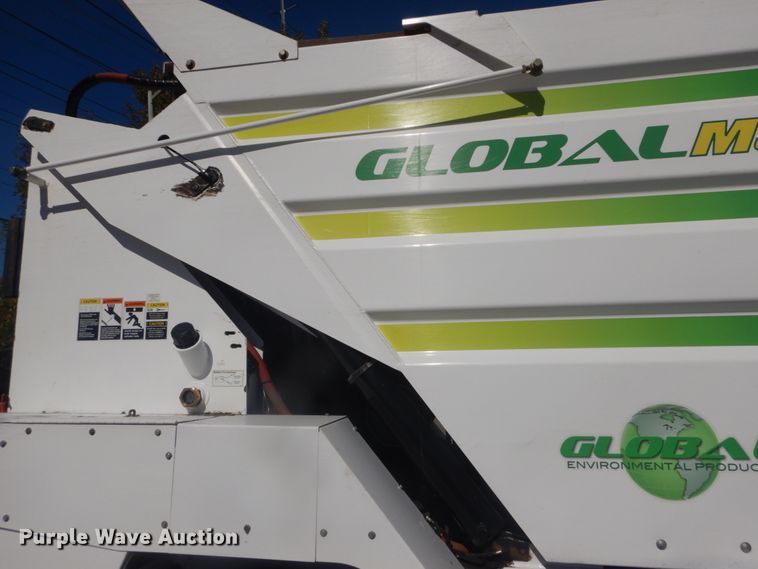 image for item DH5201 2013 Global Environment M3  street sweeper